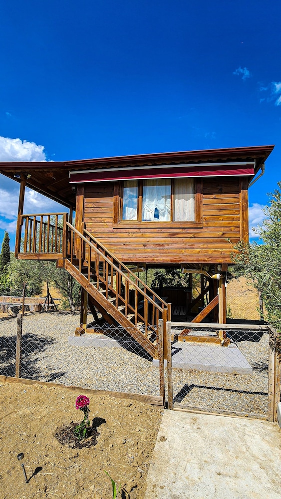 Oli Camping & Bungalows