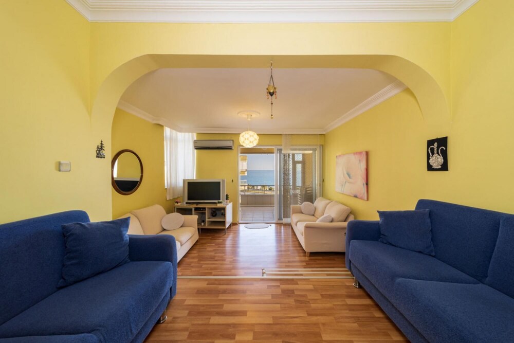 Pleasant Flat Near Beach With Sea View in Alanya view 4