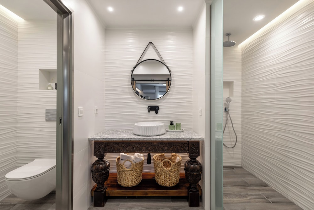Oasis Luxury Residences