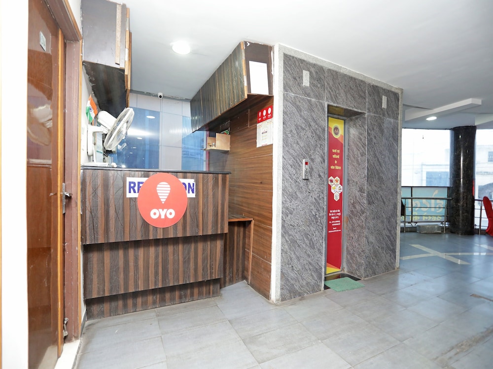 OYO 9132 Hotel Recharge view 4
