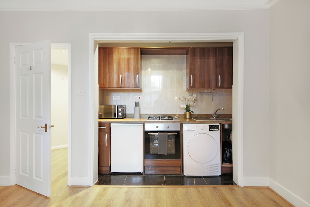 Redcliffe Square Flat