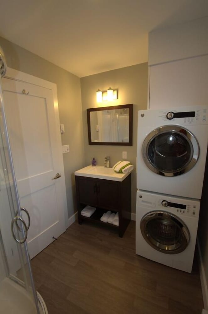 First Avenue Executive Suites