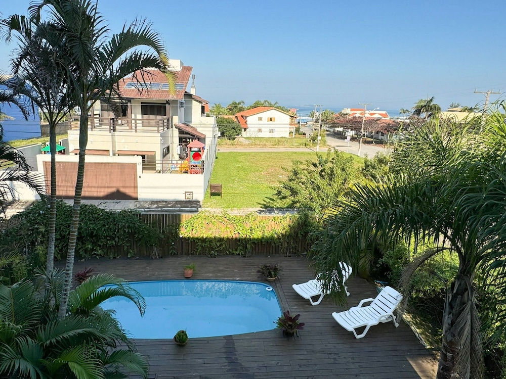 Casa com piscina Praia da Vila Nova