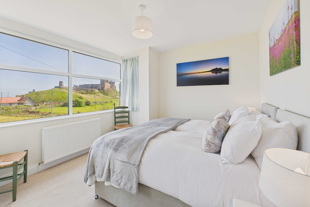 Host Stay Chirnells