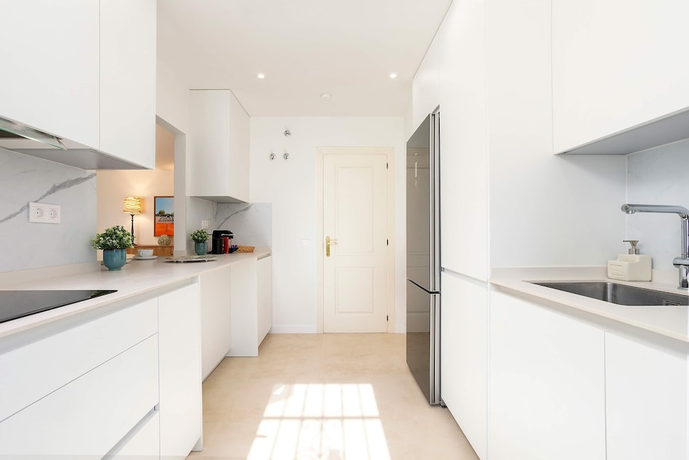 Bright&exclusive 3BD Apartment Estepona. El Presidente