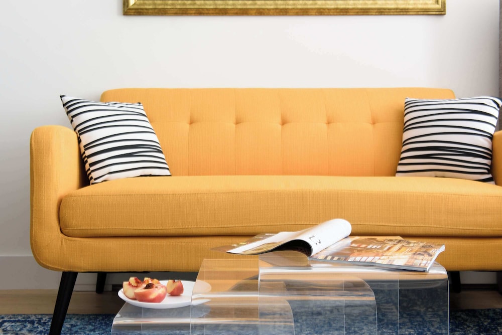 1597 New York Apt