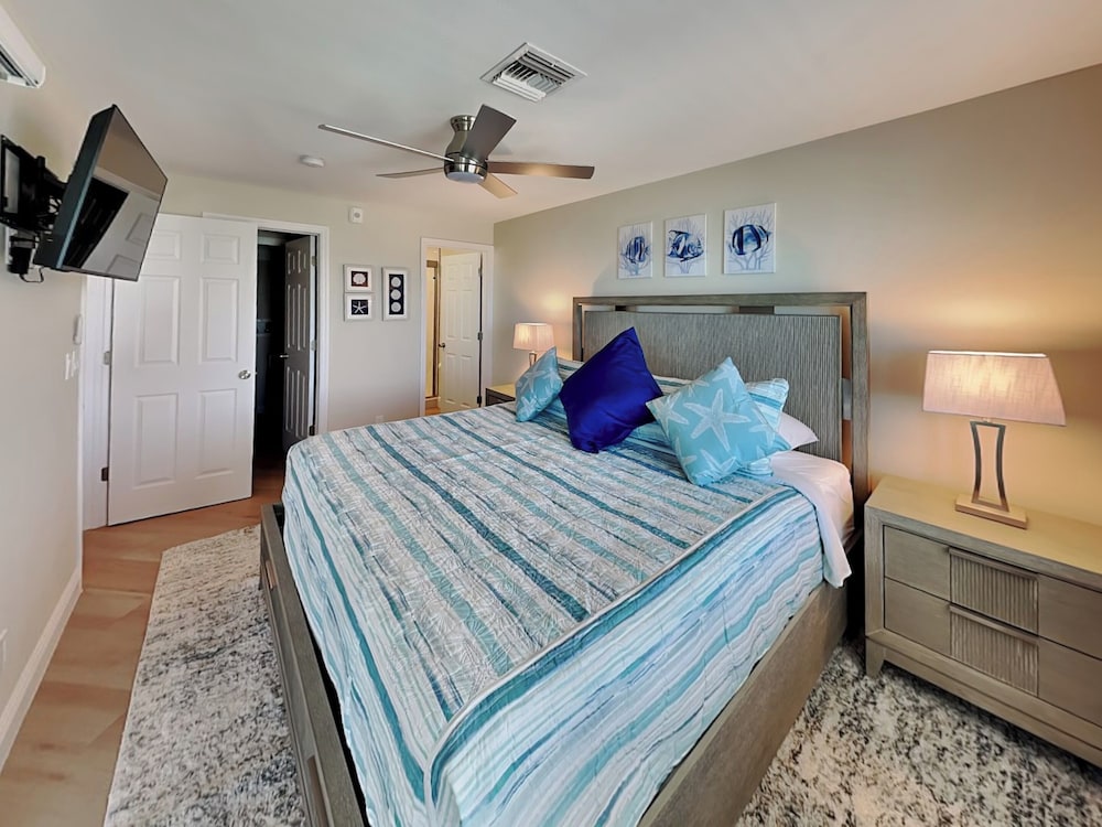 Seaside 5 by Distinctive Beach Rentals