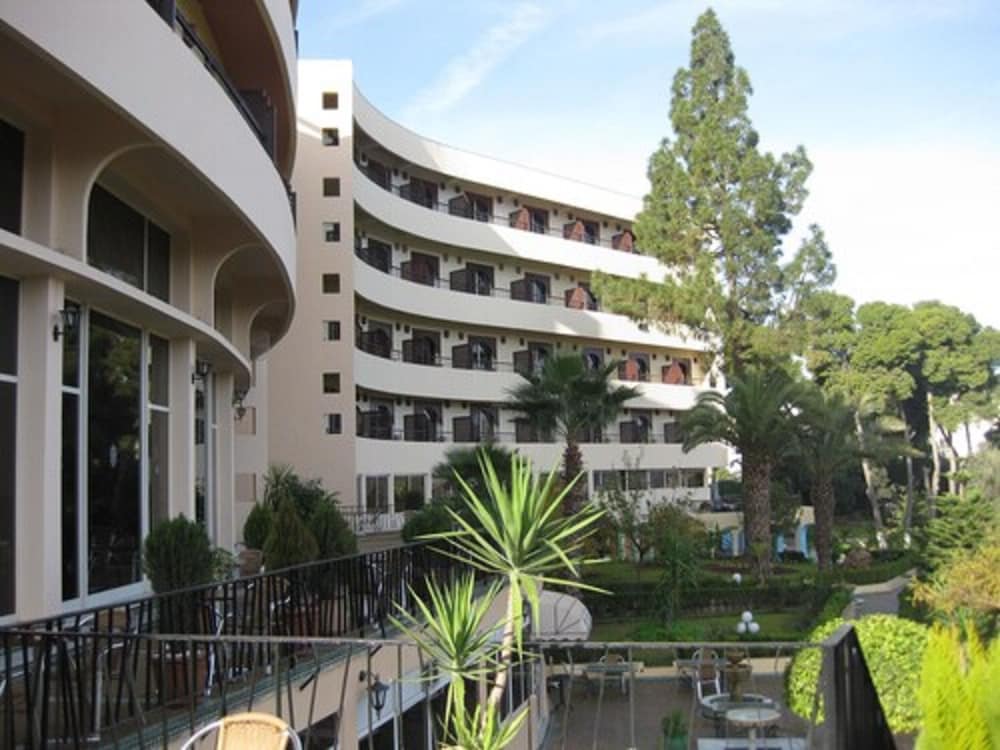 Hotel Menzeh Zalagh - Image 1
