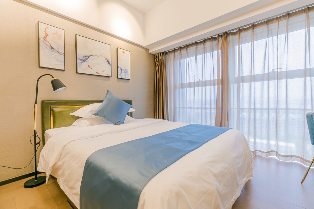 Xizhengjia Apartment Hotel (Guangzhou Financial City Keyun Road subway station store)