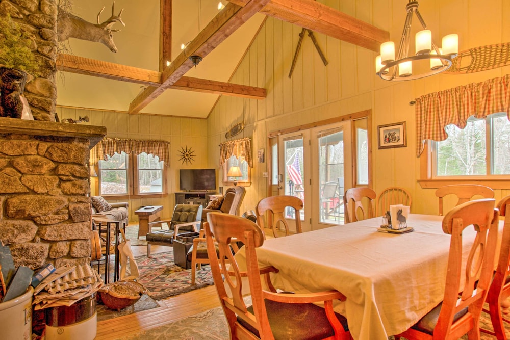 Spacious Bethlehem Mountaintop Home w/ Deck & View