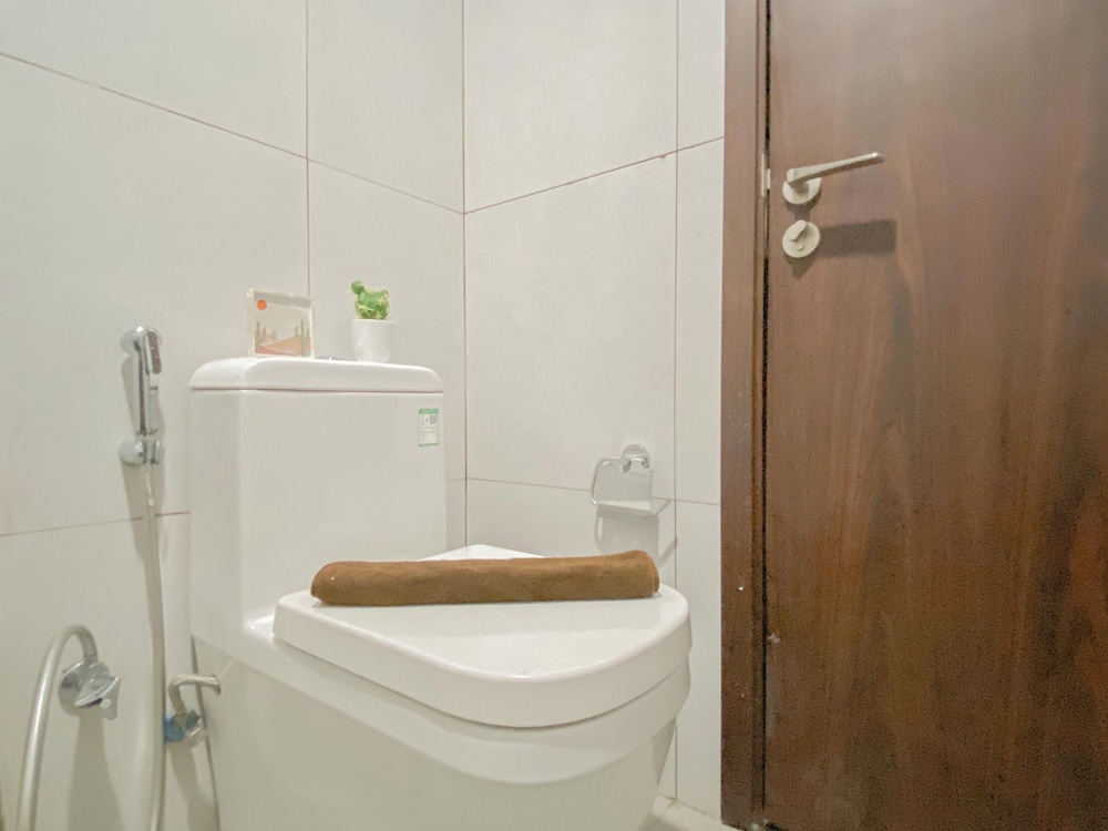 Modern Style Studio At Apartment Lrt City Bekasi
