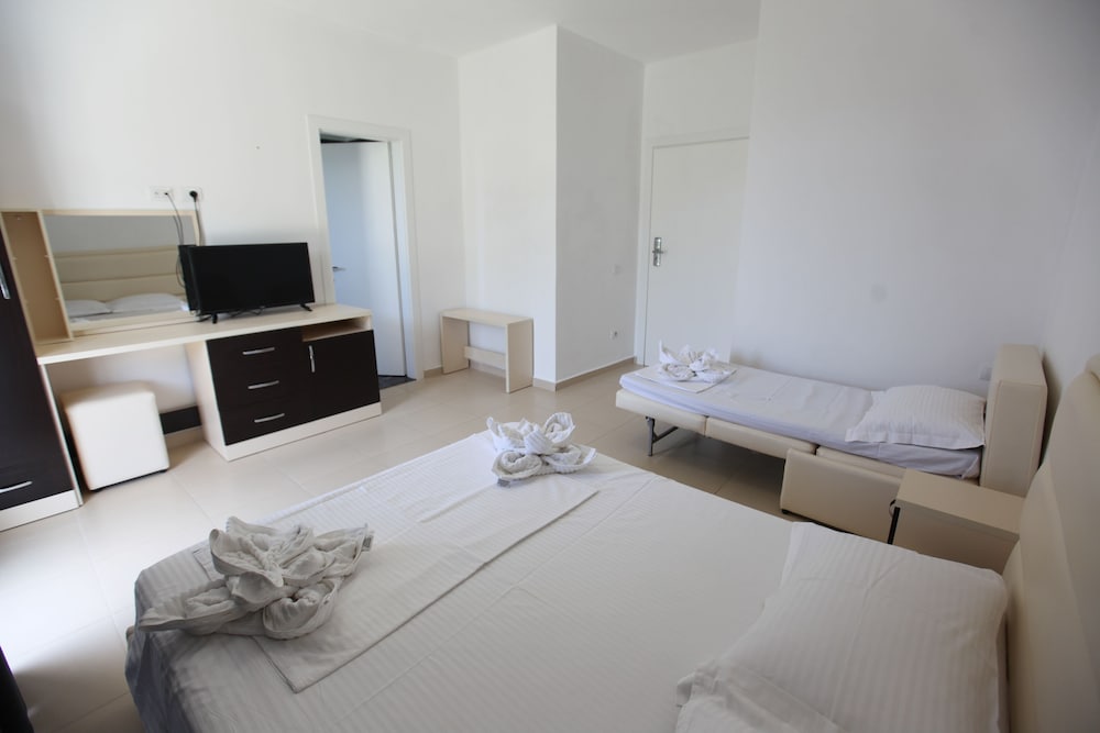 Zahos Hotel