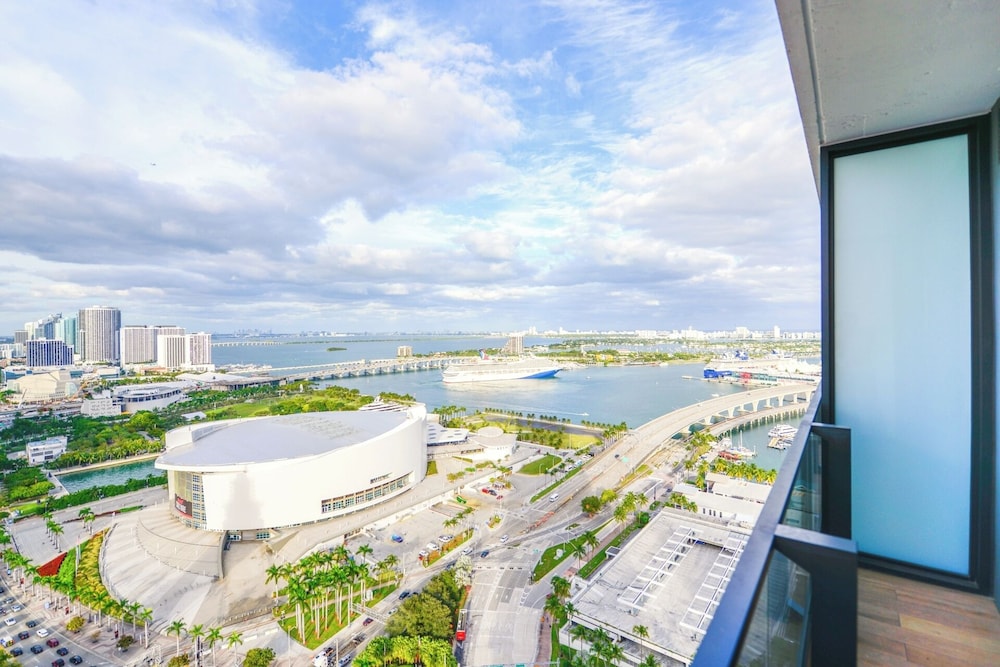 Prime Location with Amazing Ocean Views