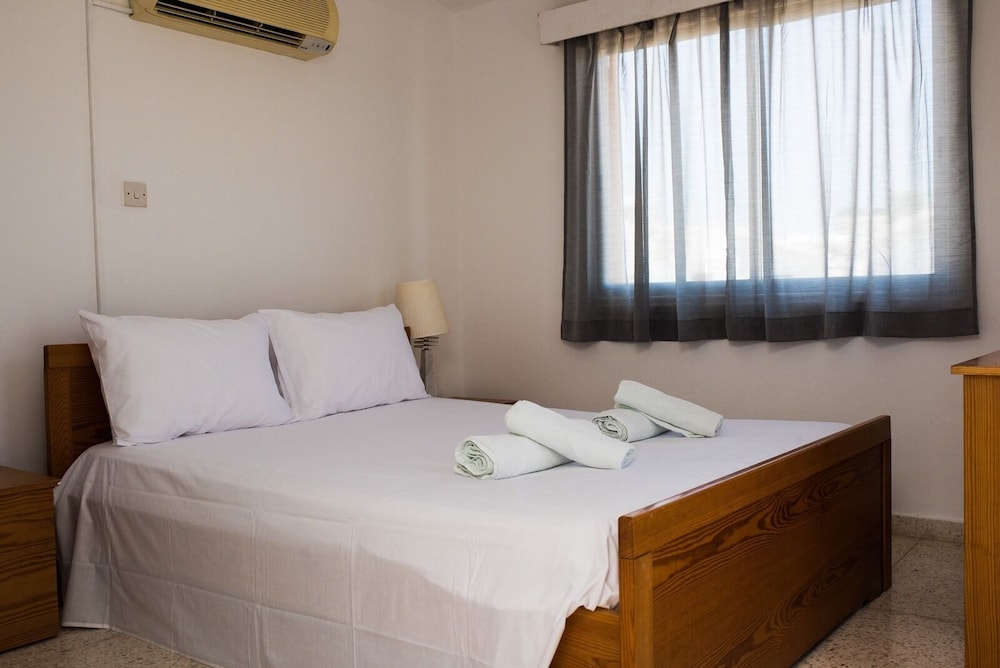 Pernera Villa by STAY BnB view 2