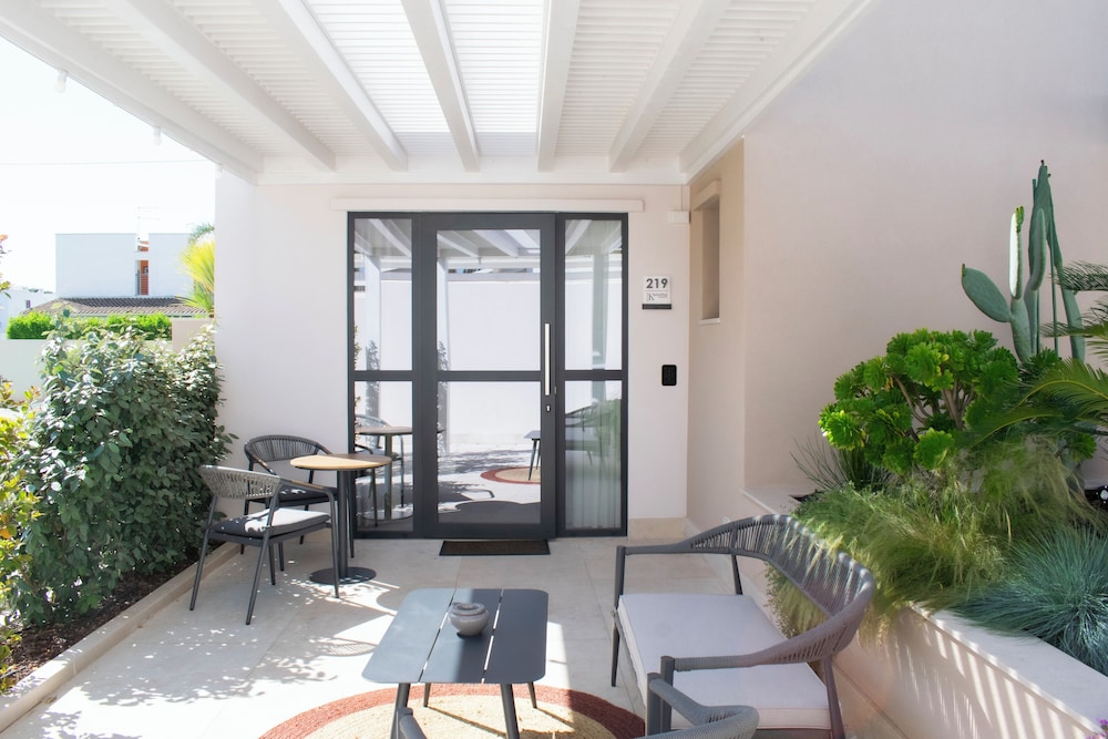 Kalinifta Rooms Luxury Style