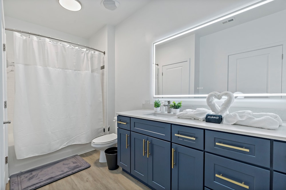 ROVE LIVING/KB - Midtown205