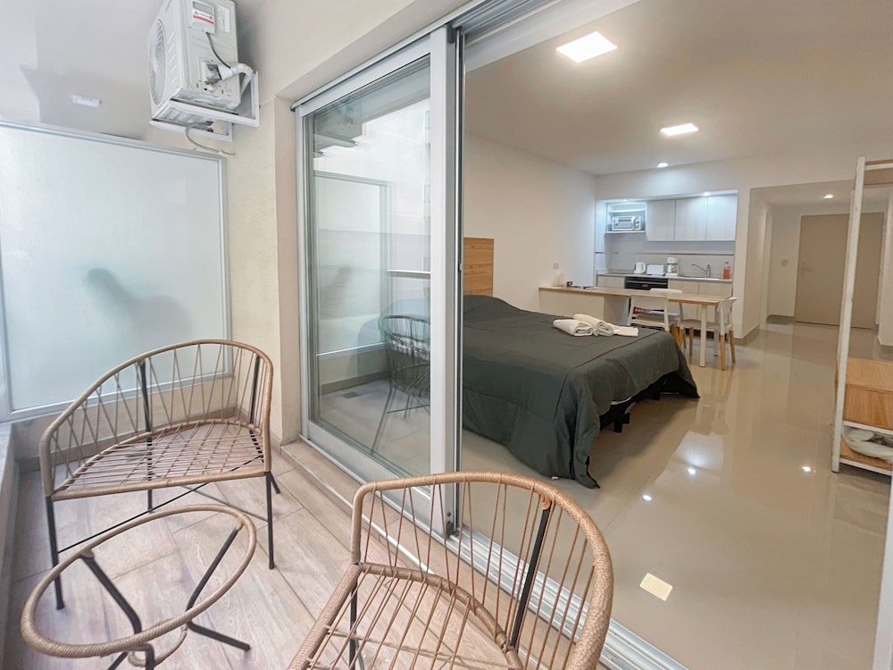 Ayres Suites Moreno