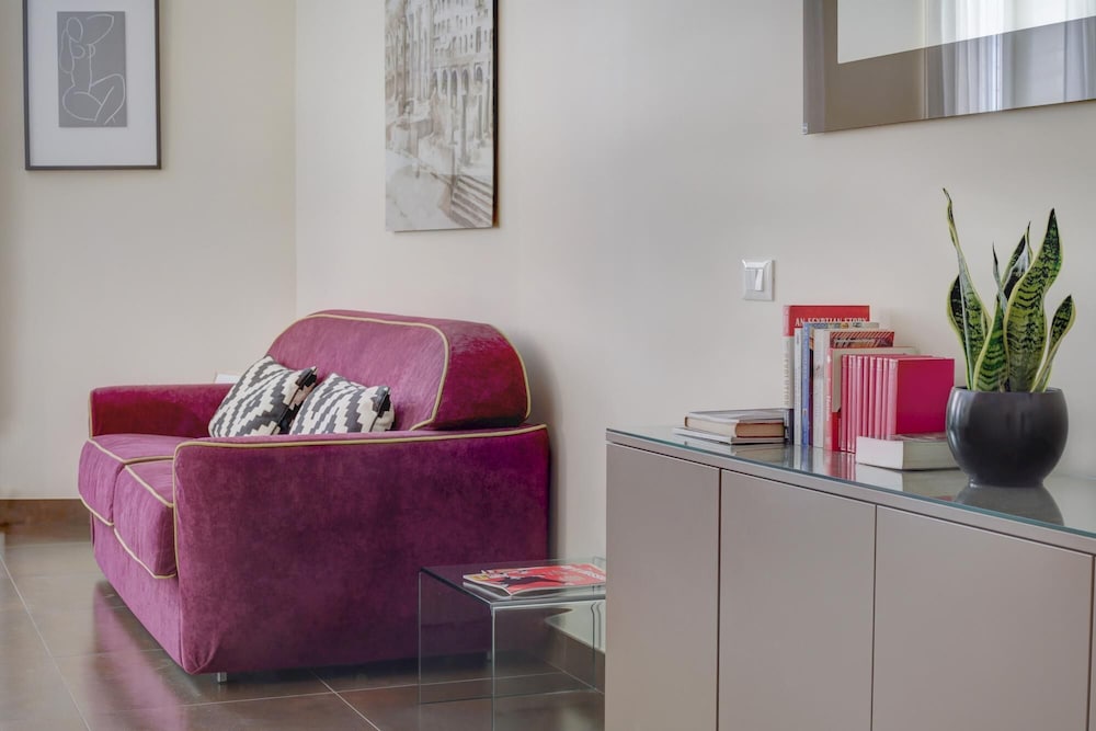 Rm-h501-gpsc20b1 Colosseo Gardens - C2