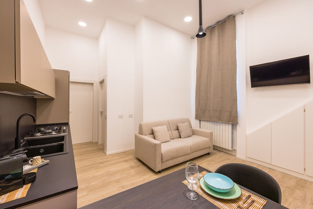 Bisicool Boutique Apartment by Napoliapartments photo 4