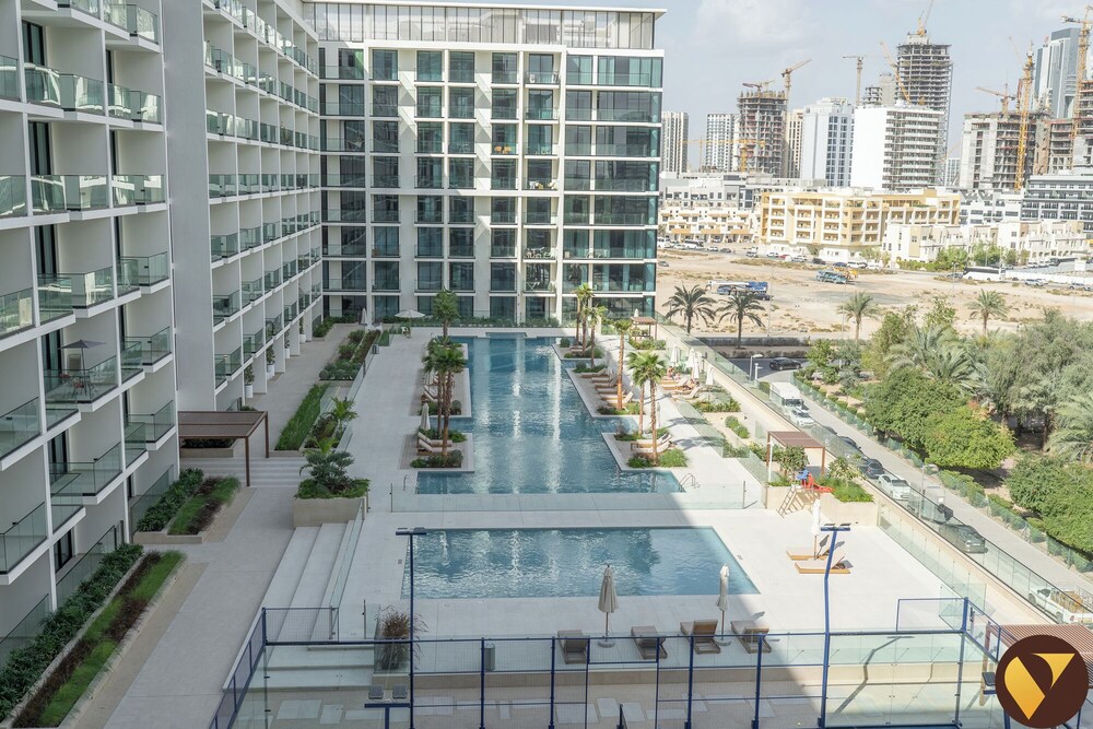 Binghatti Phoenix JVC Near Circle Mall