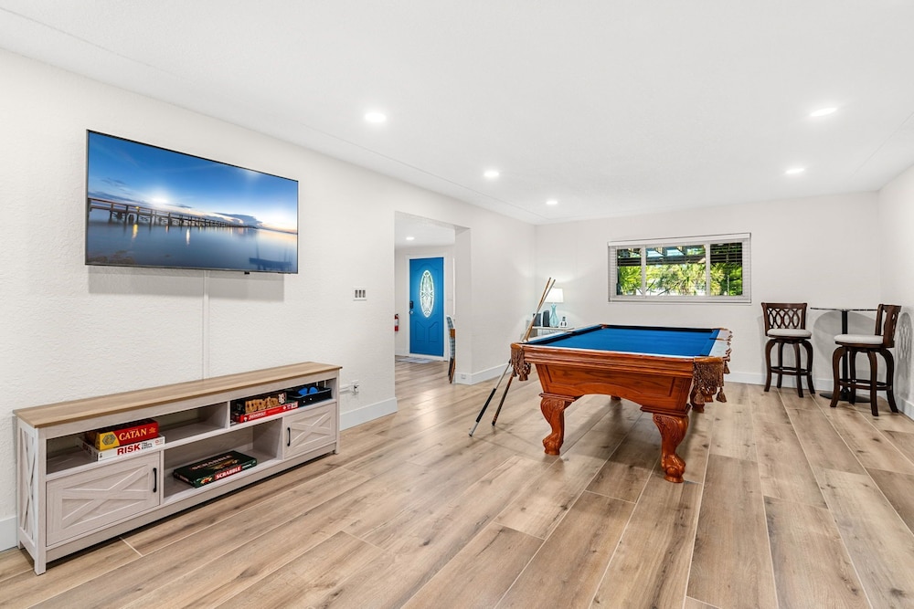 121 Atlantic Blvd