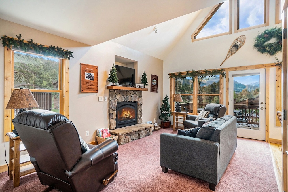Denver Vacations - Solitude Eagle 6 - Estes Park 2 Bedroom Condo by RedAwning - Property Image 1