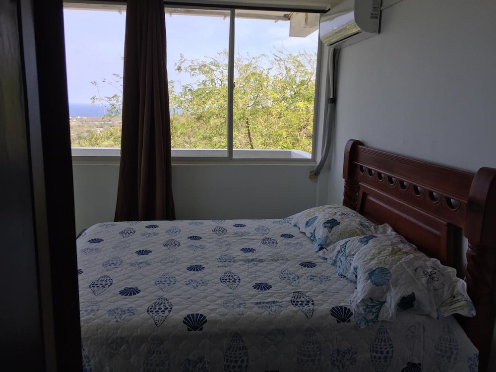 Hostel Hill Top View view 3