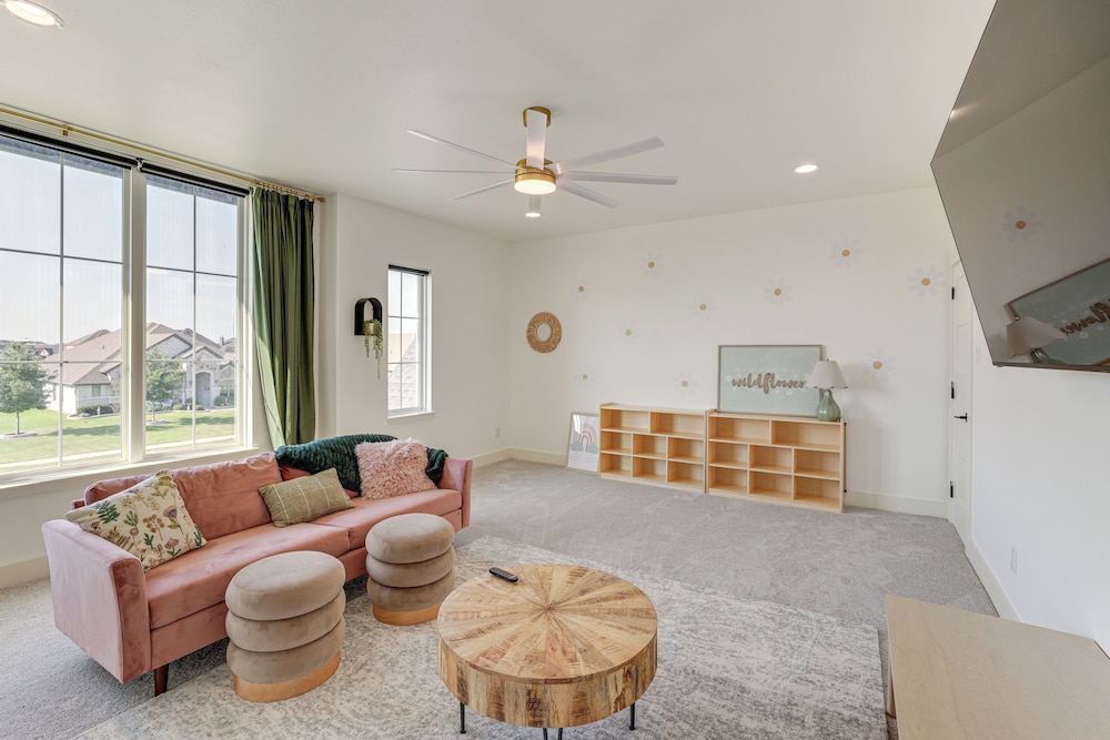 Luxe Retreat w/ Patio & Fenced Yard in Waxahachie!