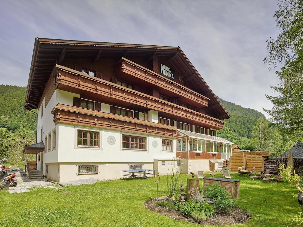 Hotel Monika & Montafon Chalets