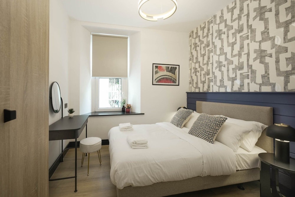 Sixty Aparthotel 2bed, Central Cardiff + Parking