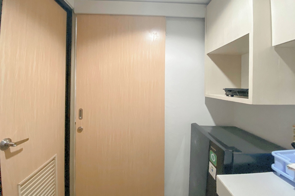 Well Furnished Studio At The Alton Apartment