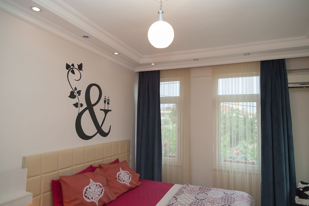 Koboroz Otel en Ayvalik — hotel room