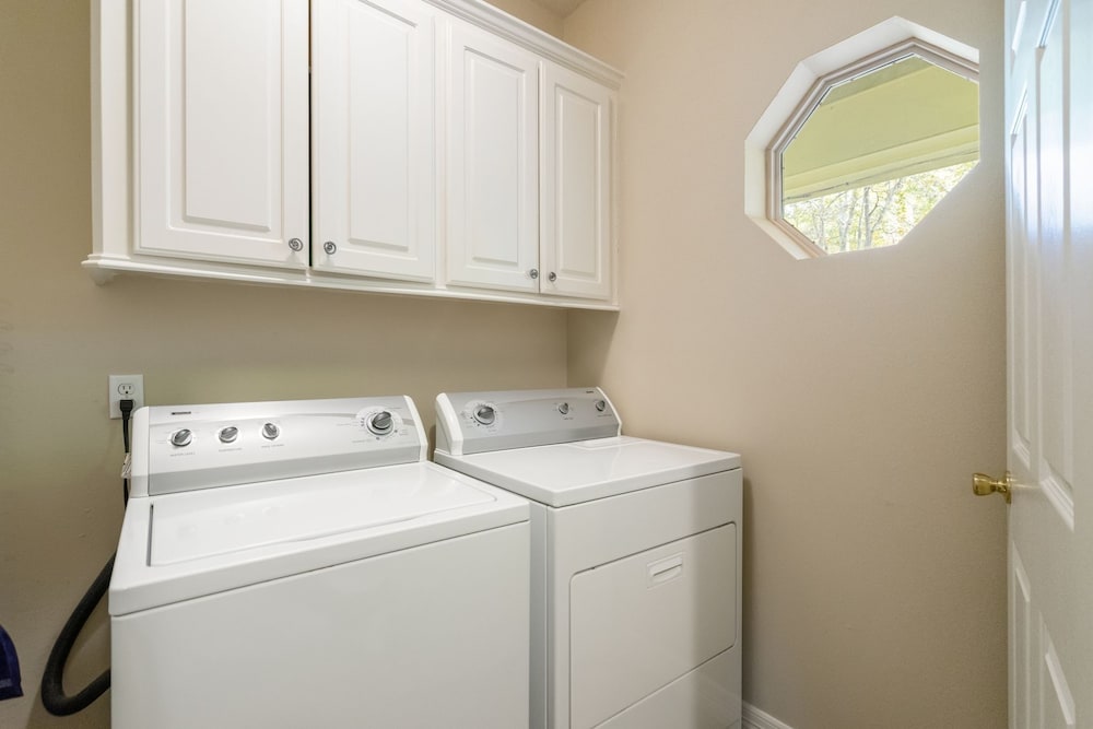 Wooded Lake Retreat 3 Bedroom Home