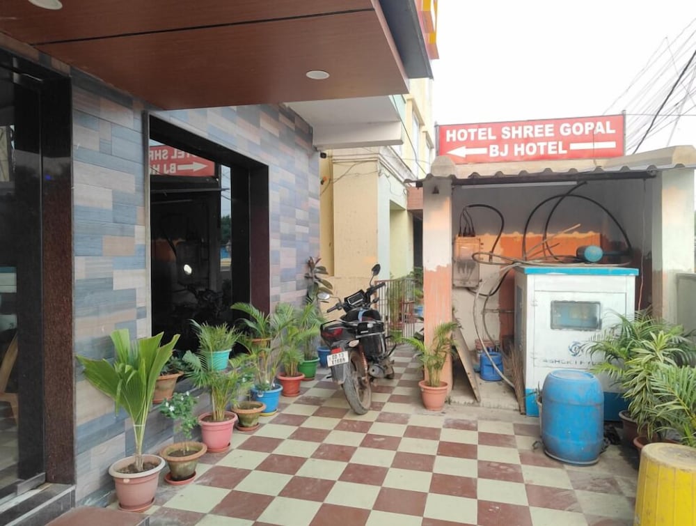 BJ Hotel Puri