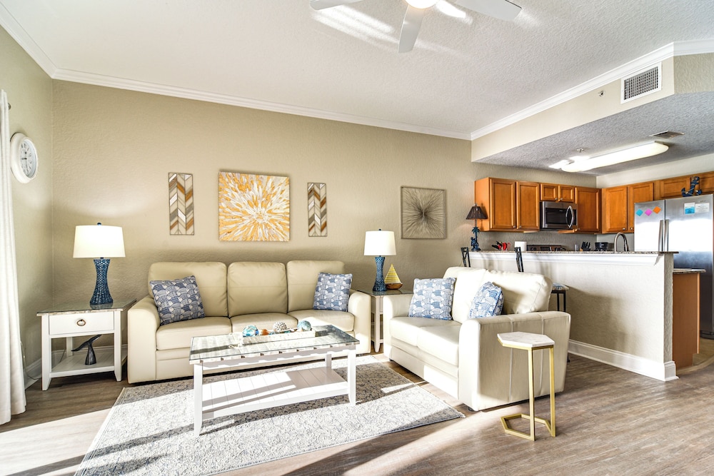 Treasure Island Condo w/ Bay-view Balcony!