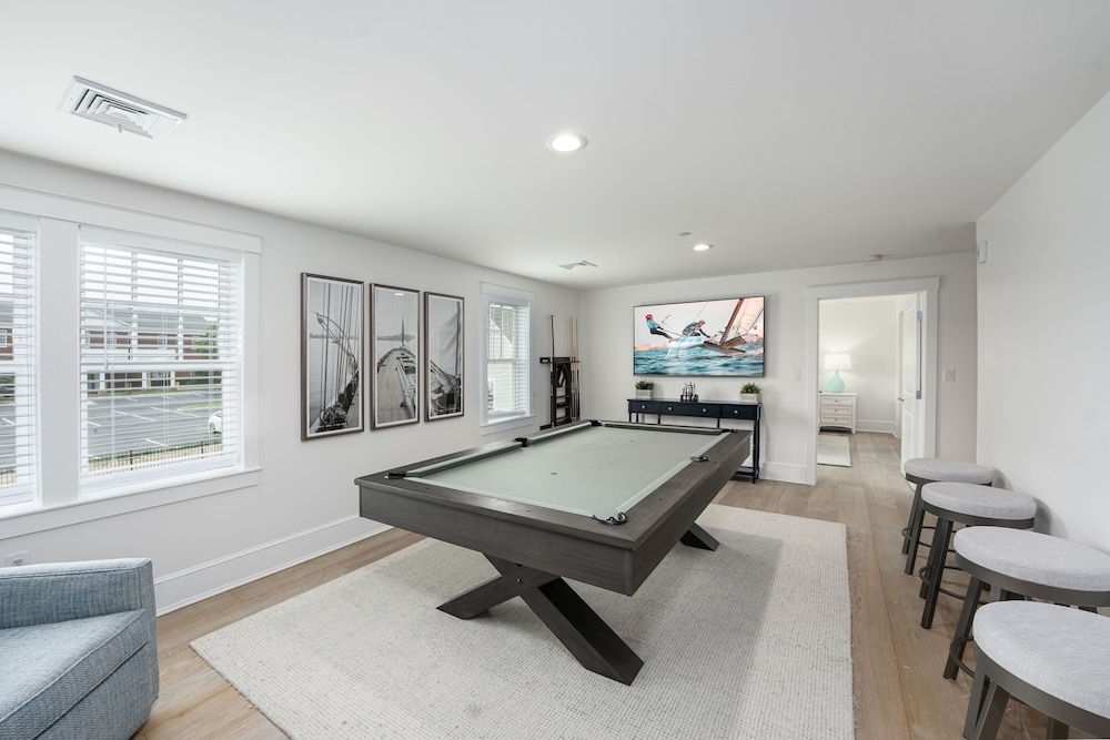 Thomas Sea Suites view 3