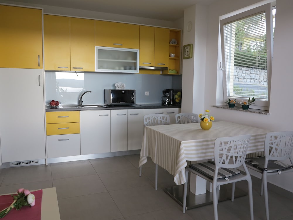 Apartment Adam view 2