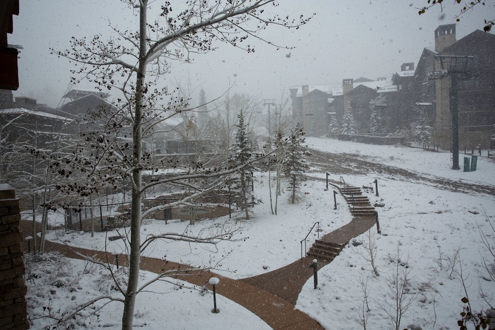 Shooting Star Lodge at Deer Valley Resort - Two Bedroom Residence #204 2 Condo