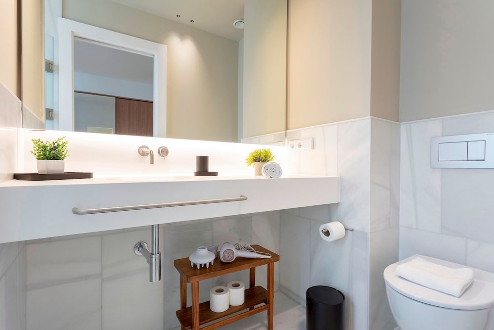 Bright Apartment in Seville San Vicente IV