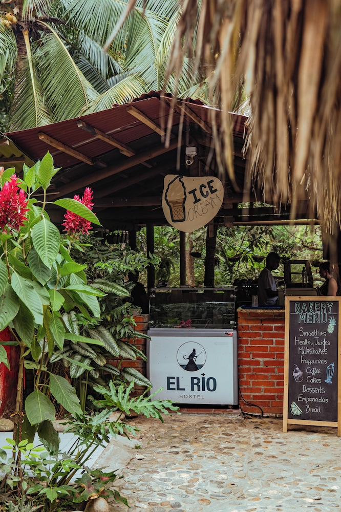 Rio Hostel Buritaca