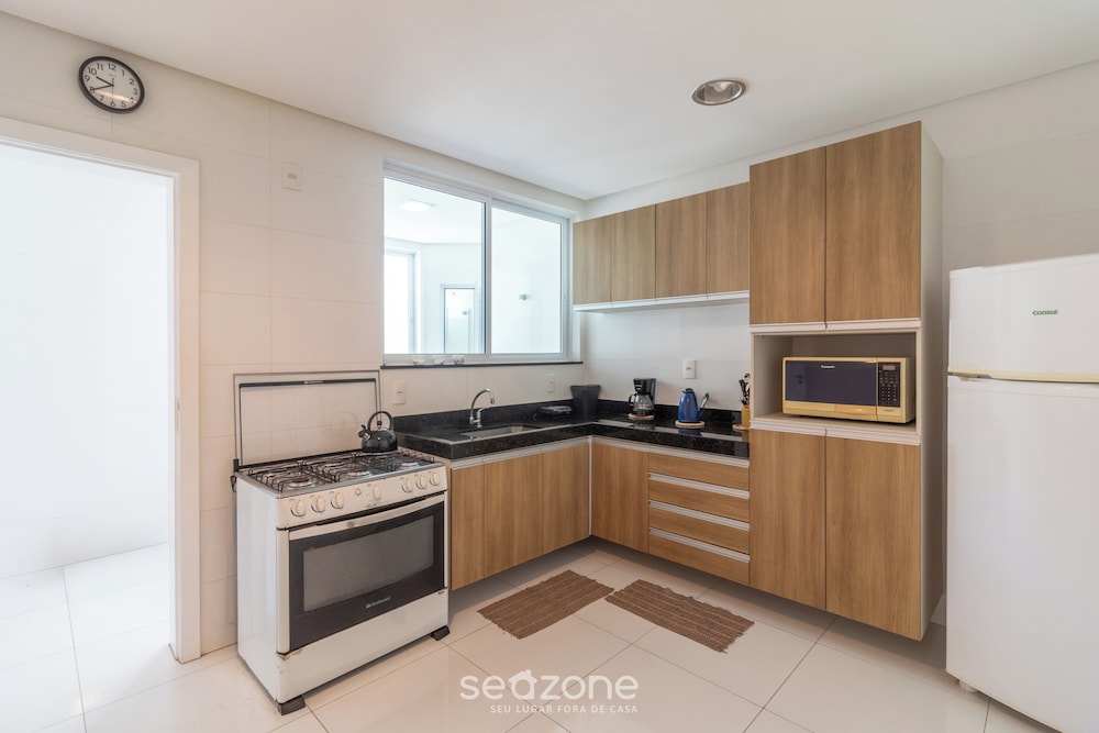 Beaut apt in Praia do Forte, 700m From sea Rbm207