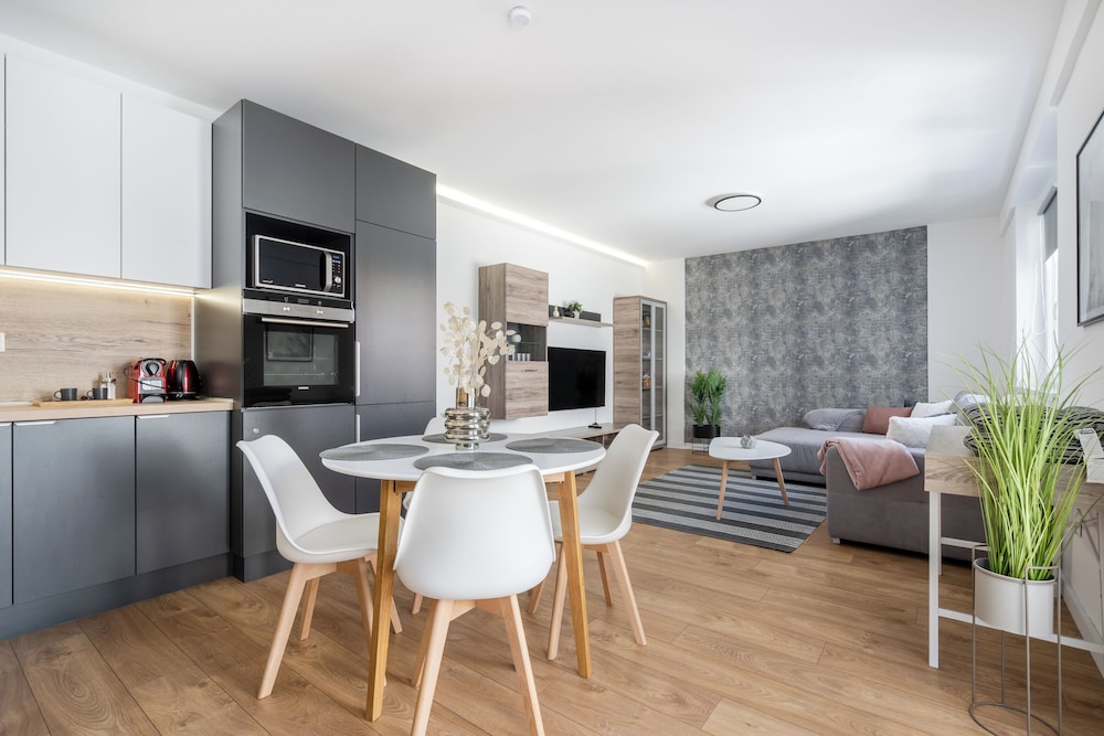 The Rose Garden Apartments