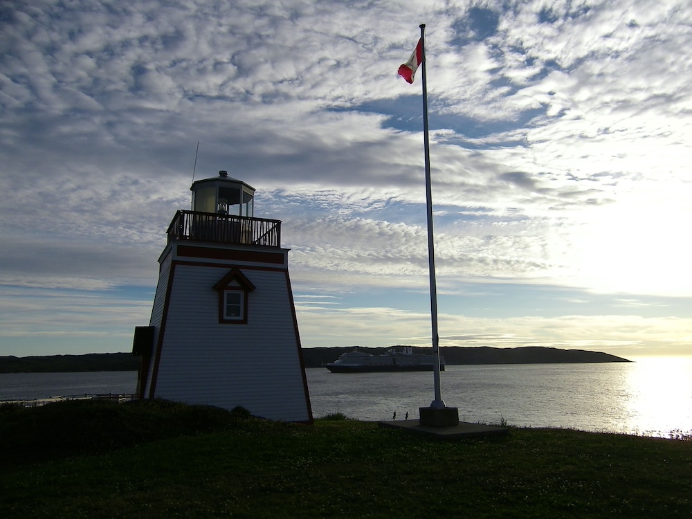 Burnt Cape Cabins