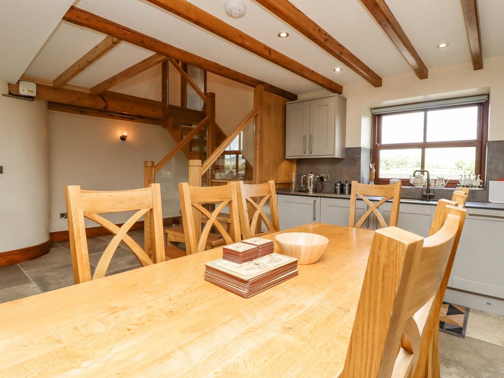 Orcaber Farmhouse
