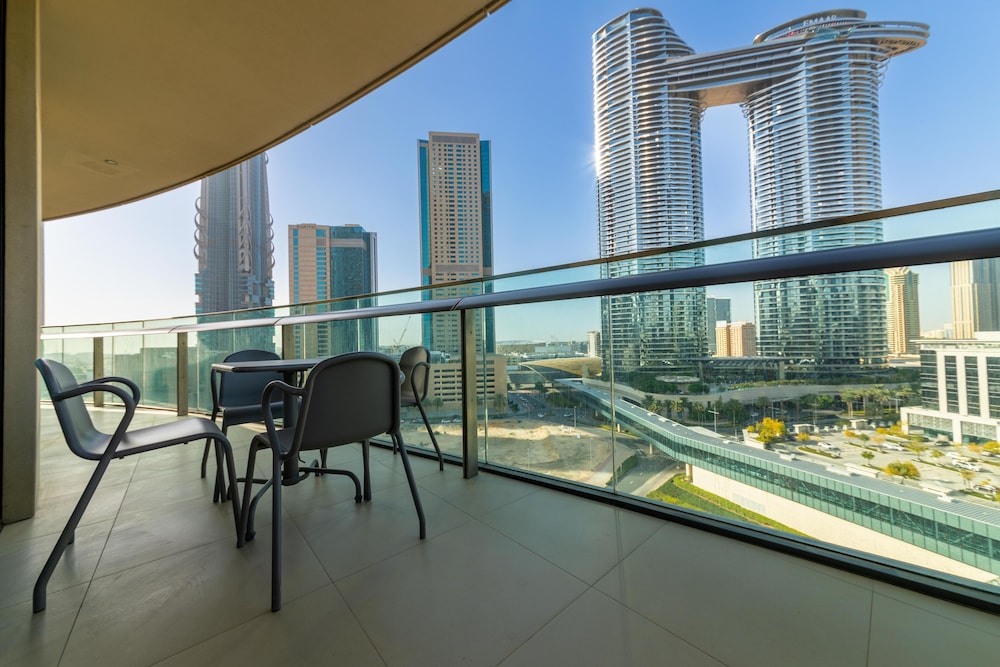 Maison Privee - 5 stars Apt in Architectural Marvel of Dubai