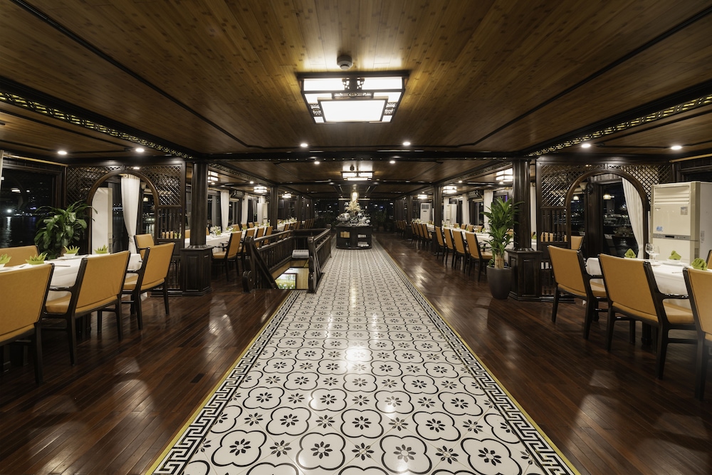 Victory Star Cruise