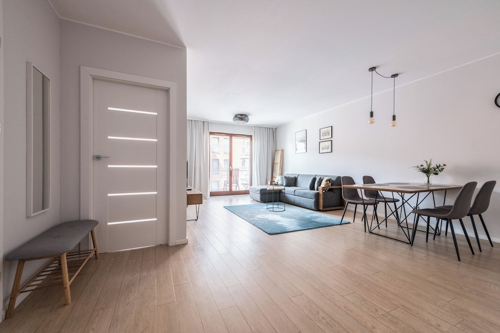 Aura 39 by Grand Apartments