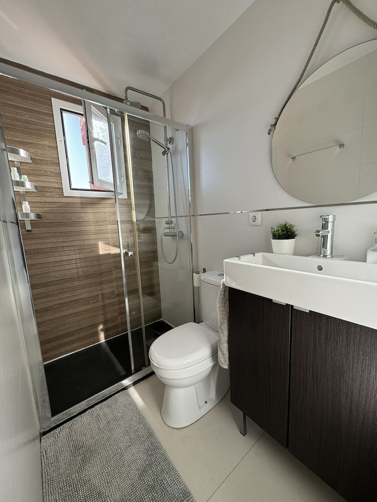 Peaceful Studio Apartment With Amazing Views