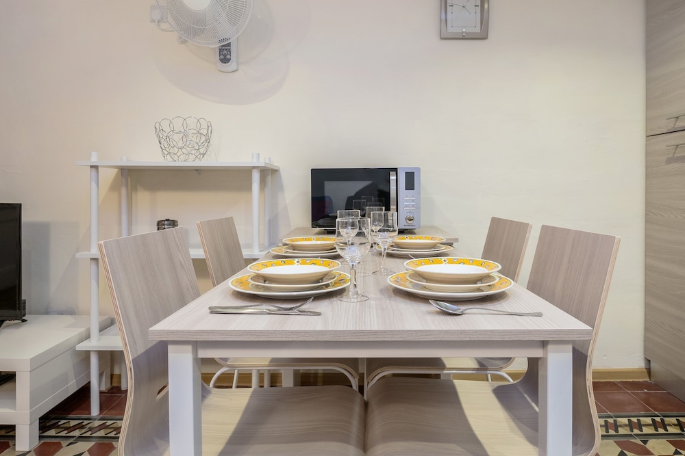 Valletta Archbishop Townhouse - Property Image 21