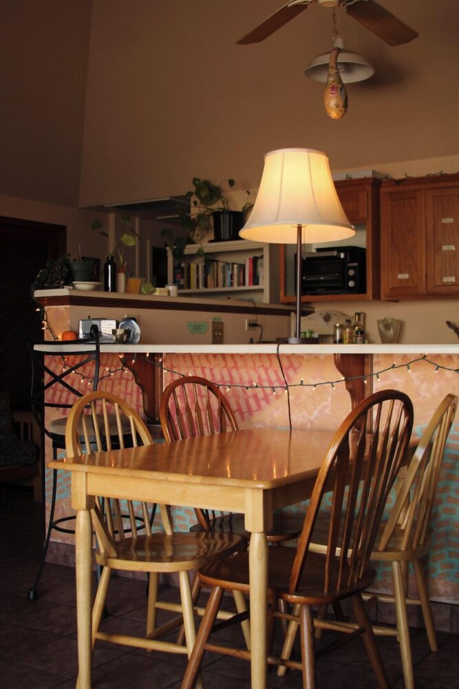Ashland Vacations - Ashland Commons Hostel - Property Image 9